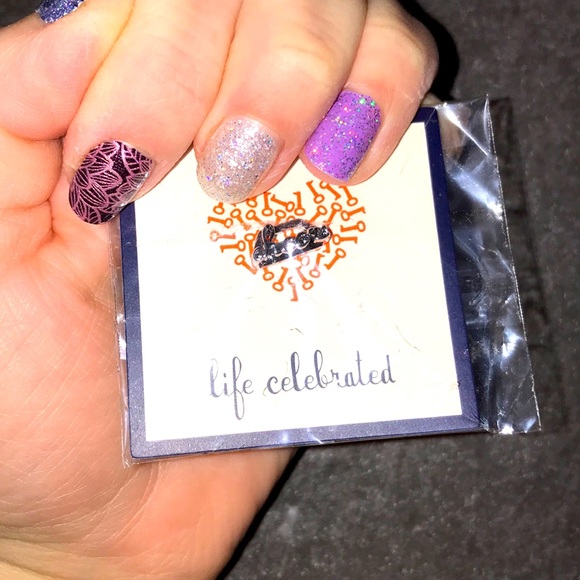 Cheers 🥂 KEEP Collective Charm - Picture 7 of 15